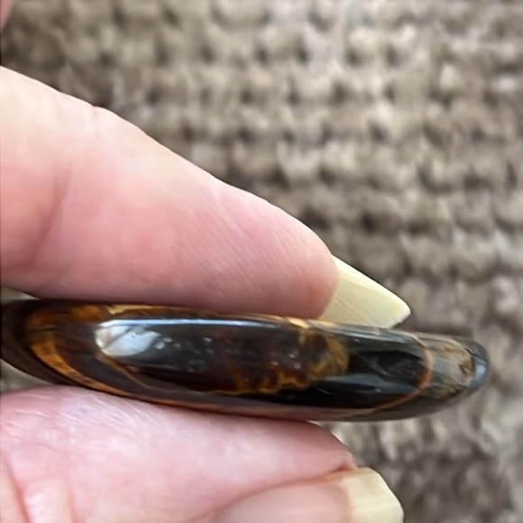 Tiger Eye Crystal or worry stone - Picture 4 of 5